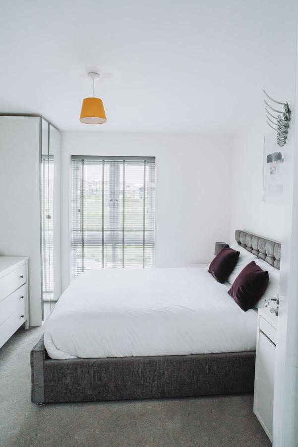 Deluxe 2 Bed Flat In Patchway Near Aztec West And Cribbs Causeway Bristol 아파트 외부 사진